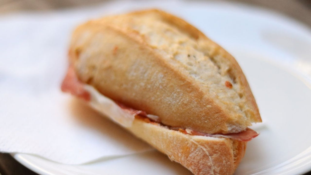 Bocata de Jamón Serrano and Manchego Cheese